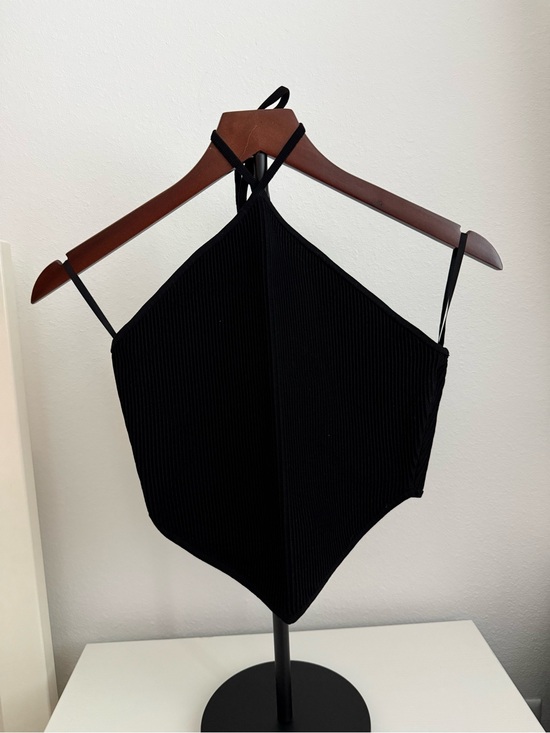 Babaton Tops - Aritzia Babaton Black Ribbed Halter Tank